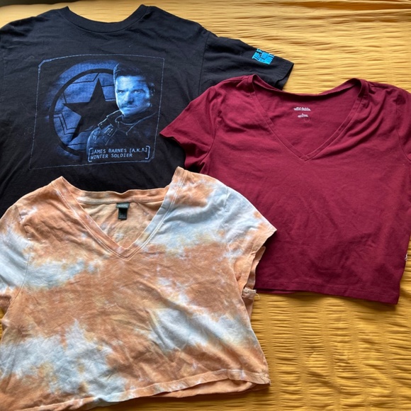 Lot of woman clothes (will negotiate price) - Picture 2 of 10